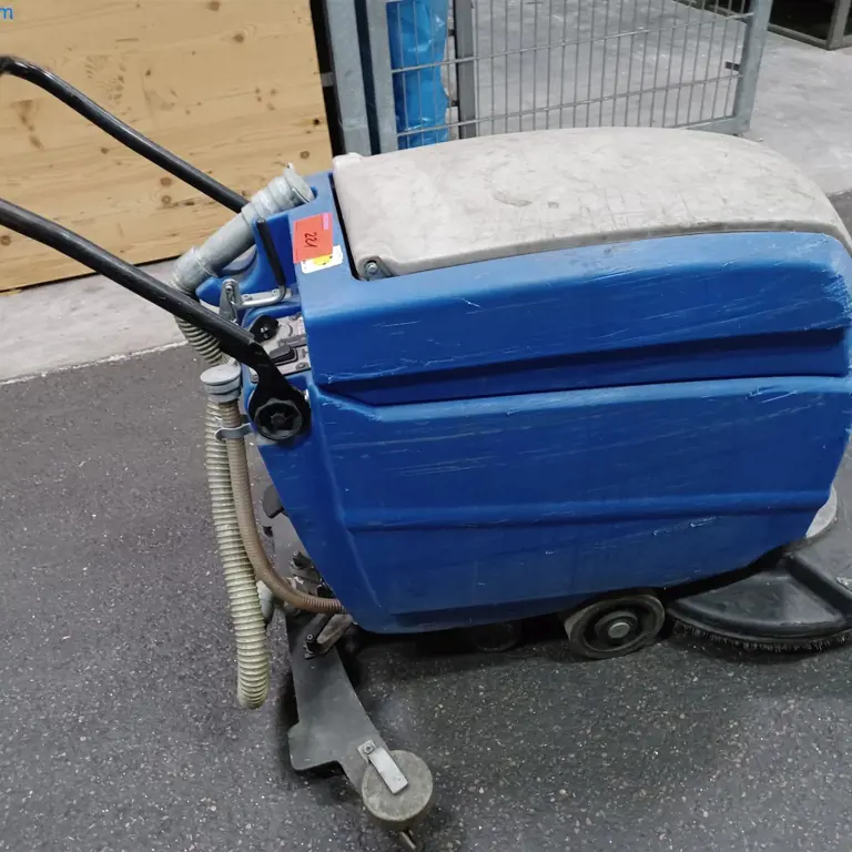 Scrubber dryer (5001) Columbus RA55B40