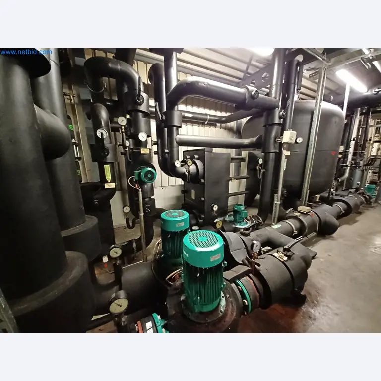 Stroje na výrobu lisovaných dílů mimo jiné pro automobilový průmysl.-5