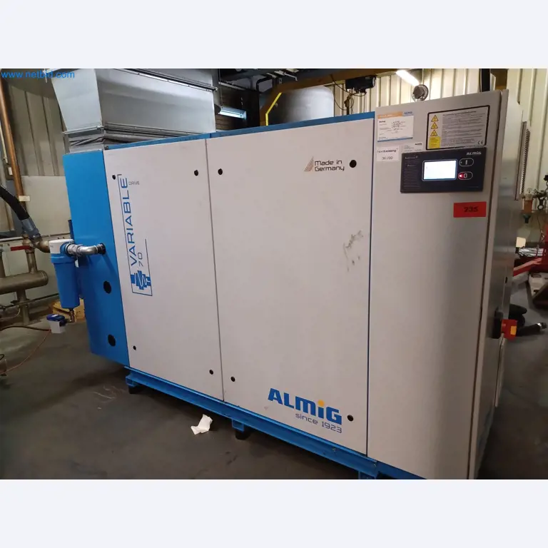 Stroje na výrobu lisovaných dílů mimo jiné pro automobilový průmysl.-1