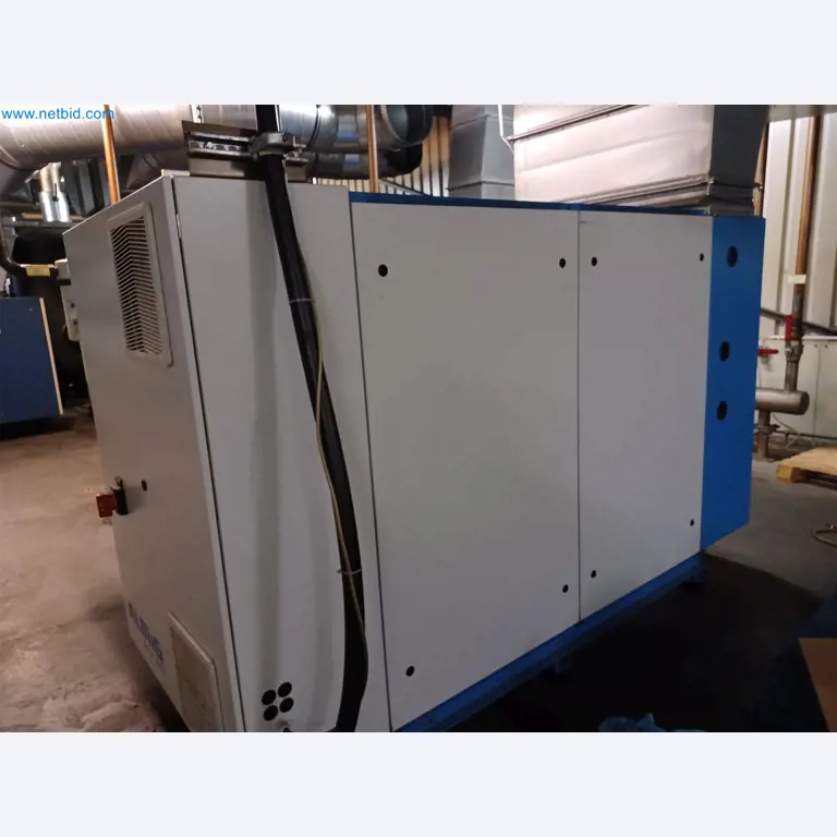 Stroje na výrobu lisovaných dílů mimo jiné pro automobilový průmysl.-3