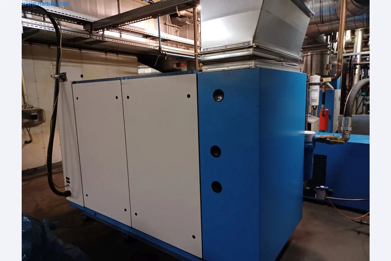 Stroje na výrobu lisovaných dílů mimo jiné pro automobilový průmysl.-4