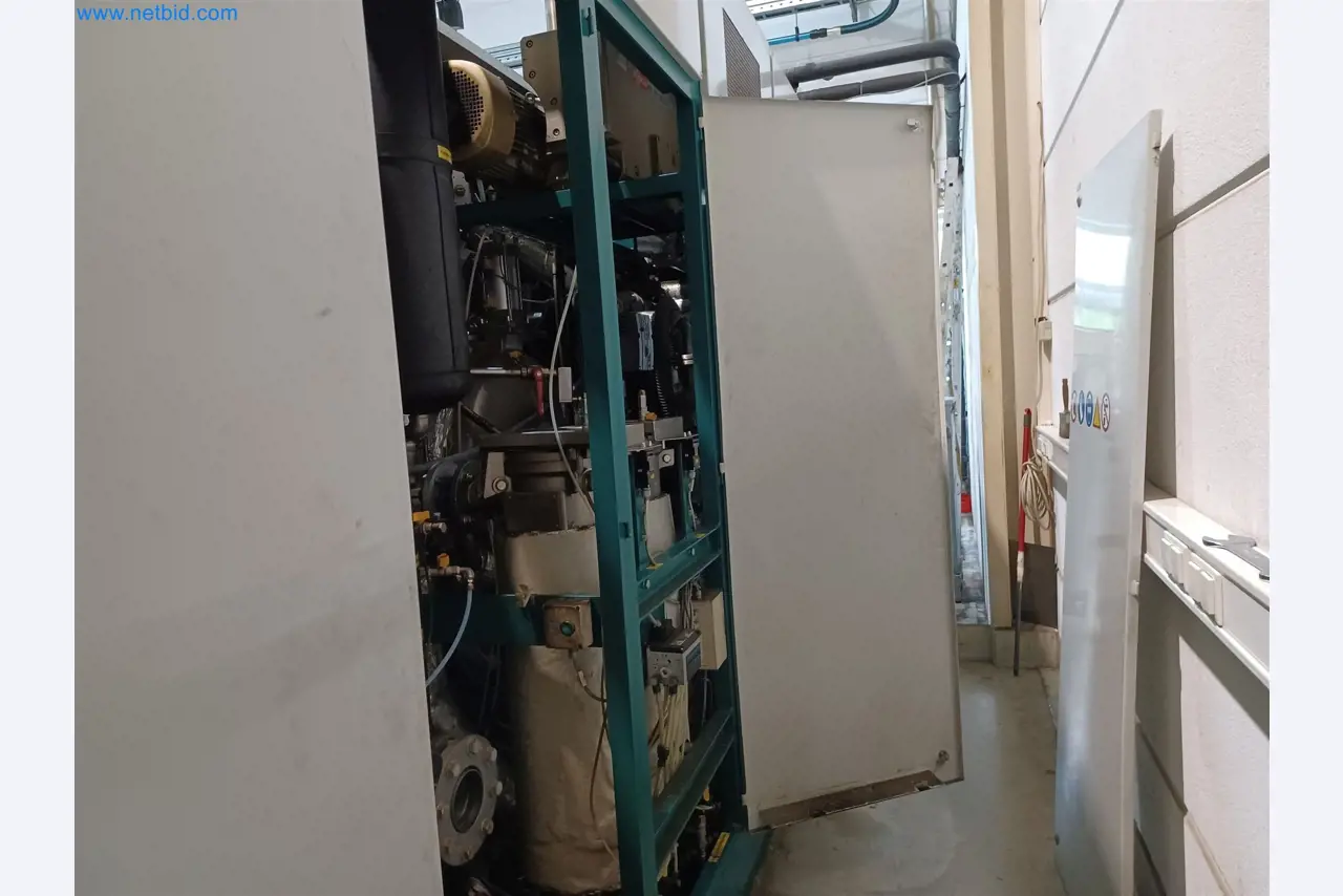 Machines voor de productie van gestanste onderdelen voor onder andere de auto-industrie-4