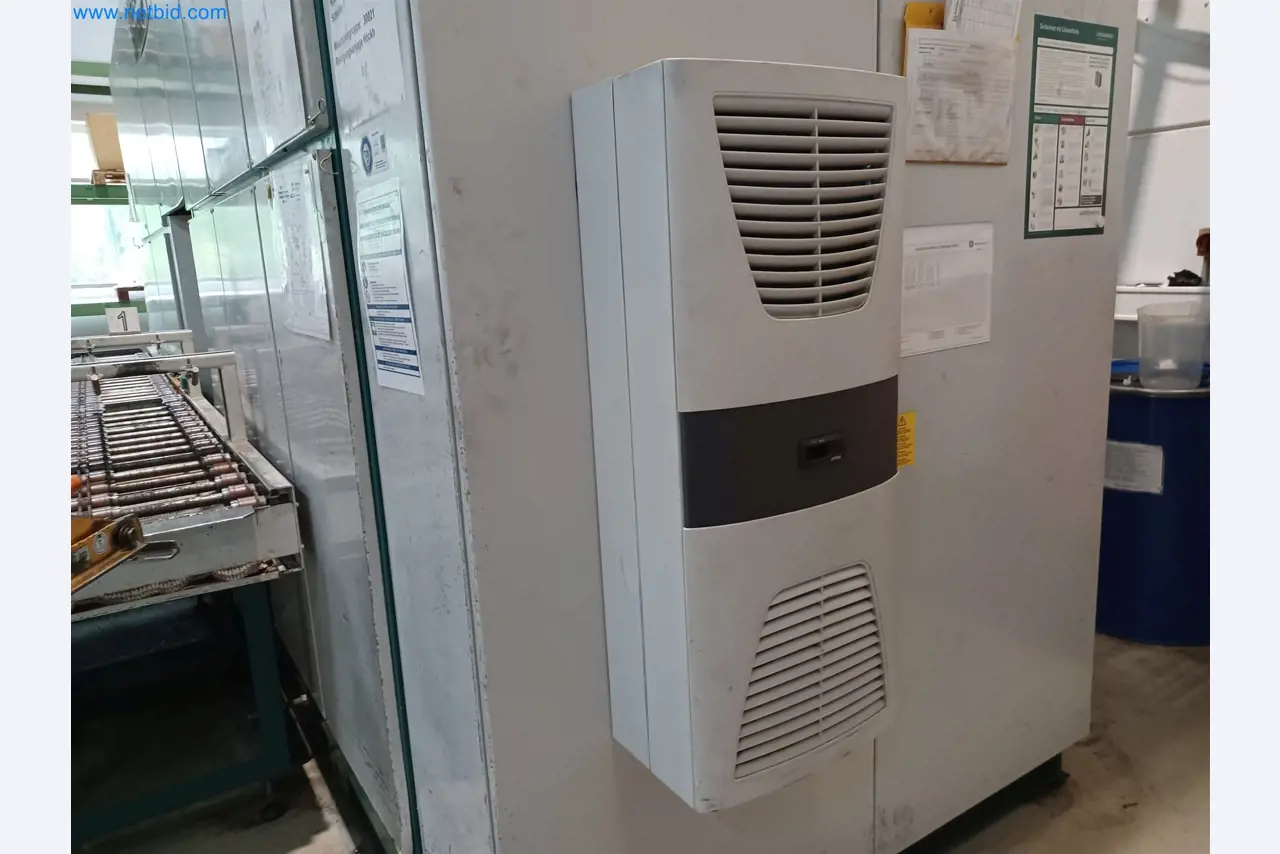 Machines voor de productie van gestanste onderdelen voor onder andere de auto-industrie-6