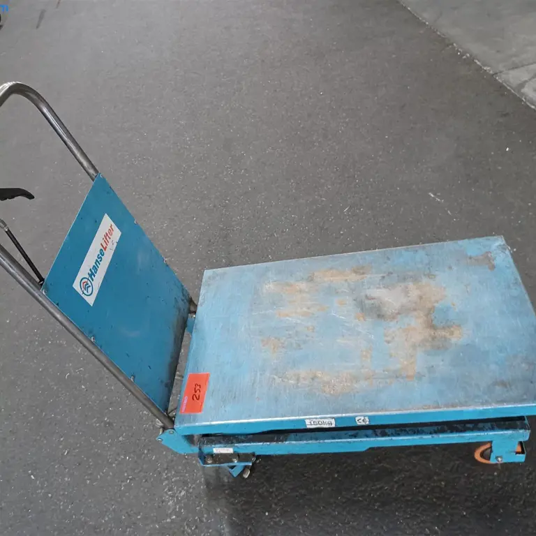2 Mobilne mize s škarjastim dvigalom