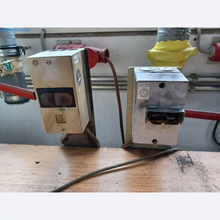 Machines voor de productie van gestanste onderdelen voor onder andere de auto-industrie-10