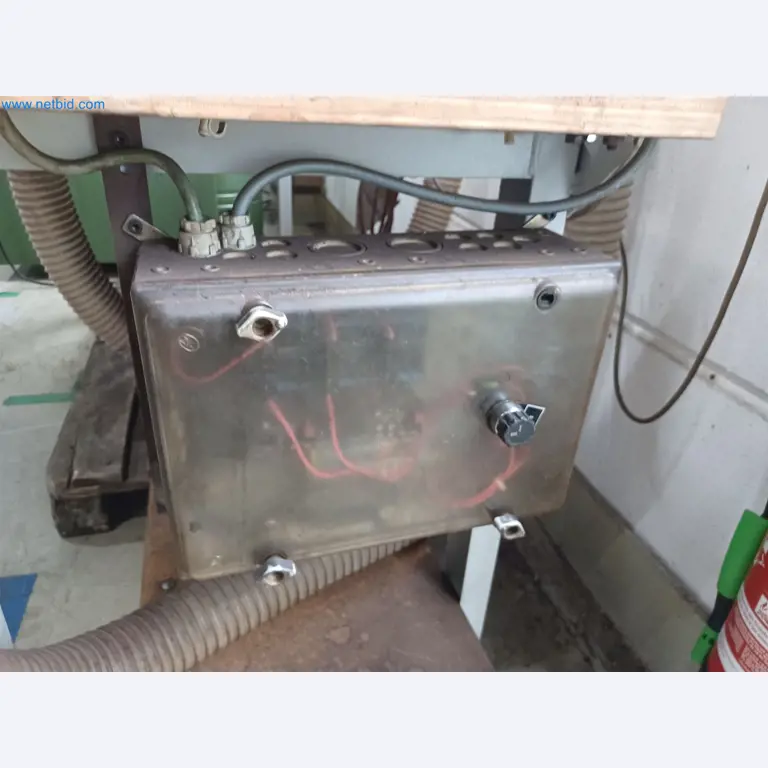 Machines voor de productie van gestanste onderdelen voor onder andere de auto-industrie-9