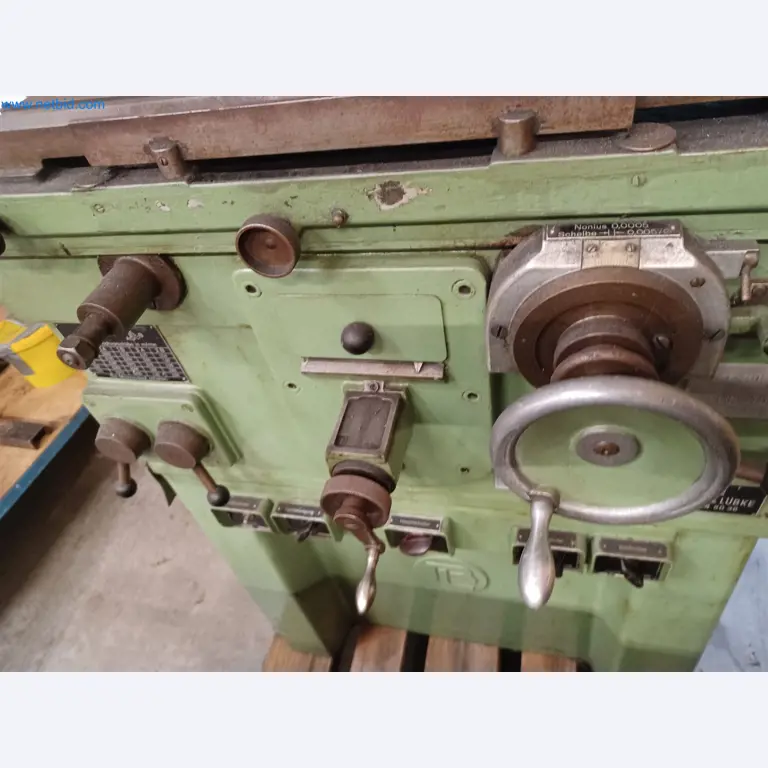 Máquinas para a produção de peças estampadas para a indústria automóvel, entre outras-4