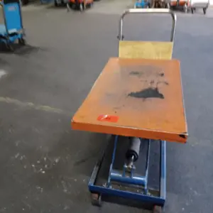 Mobilna dvižna miza