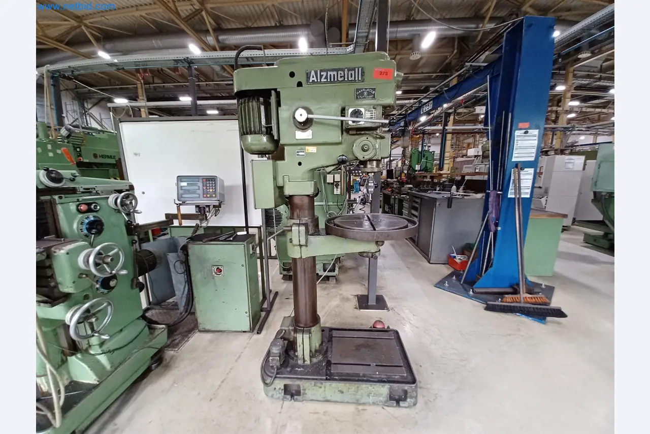 Maszyny do produkcji części tłoczonych dla przemysłu motoryzacyjnego, między innymi-3