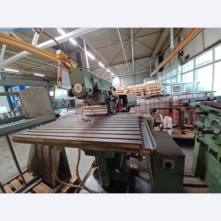 Máquinas para la producción de piezas estampadas para la industria del automóvil, entre otras-1