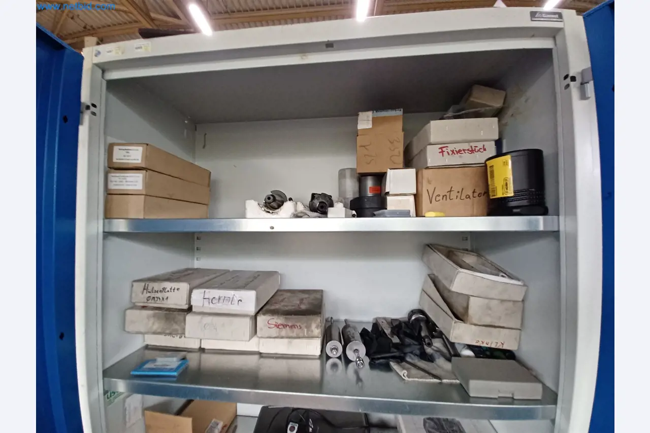 Stroji za proizvodnjo štancanih delov za avtomobilsko industrijo, med drugim-6