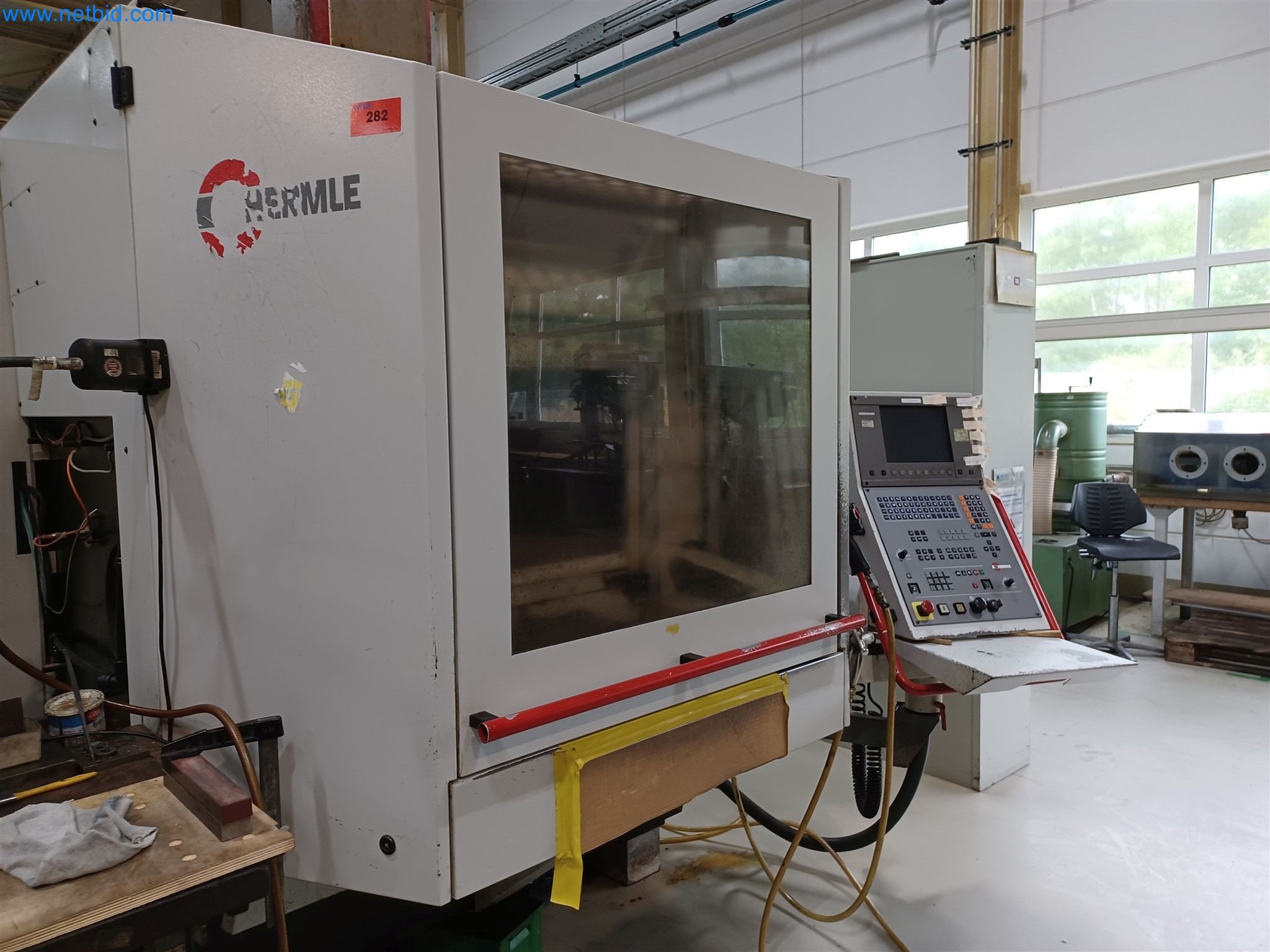 Maszyny do produkcji części tłoczonych dla przemysłu motoryzacyjnego, między innymi-1