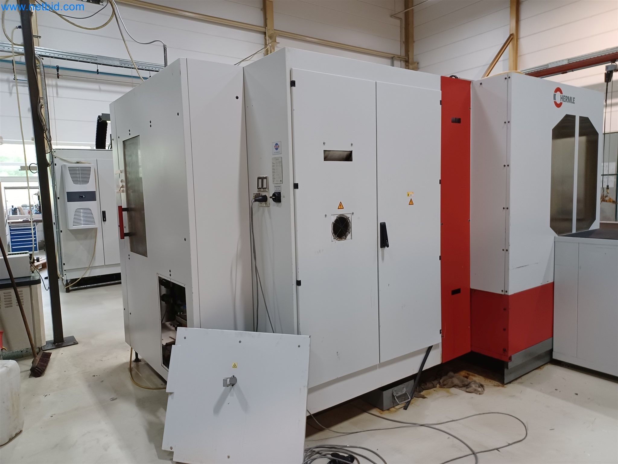 Máquinas para la producción de piezas estampadas para la industria del automóvil, entre otras-10