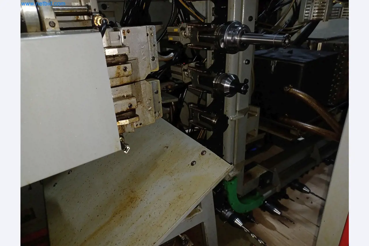 Máquinas para la producción de piezas estampadas para la industria del automóvil, entre otras-7