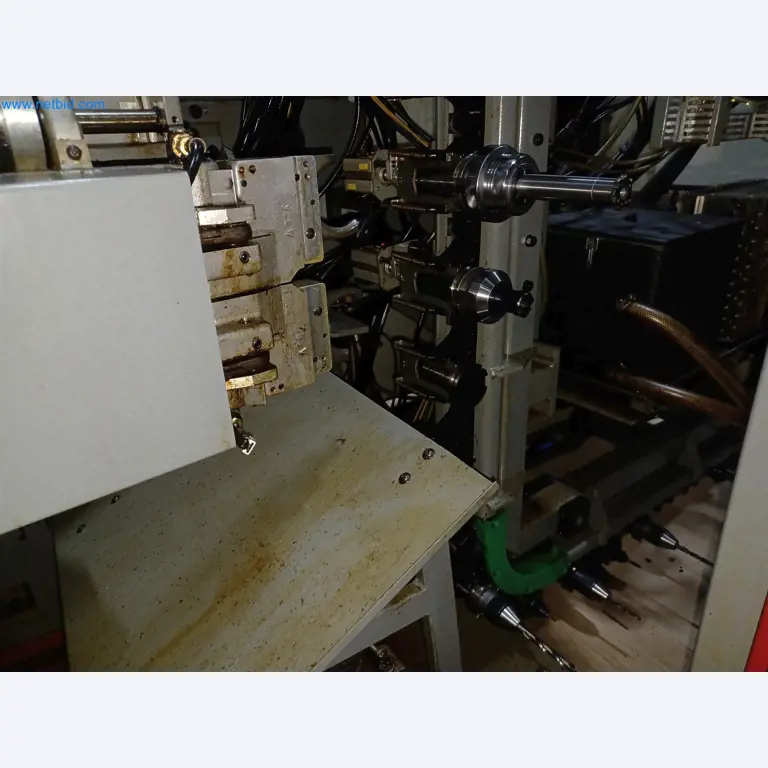 Máquinas para la producción de piezas estampadas para la industria del automóvil, entre otras-7