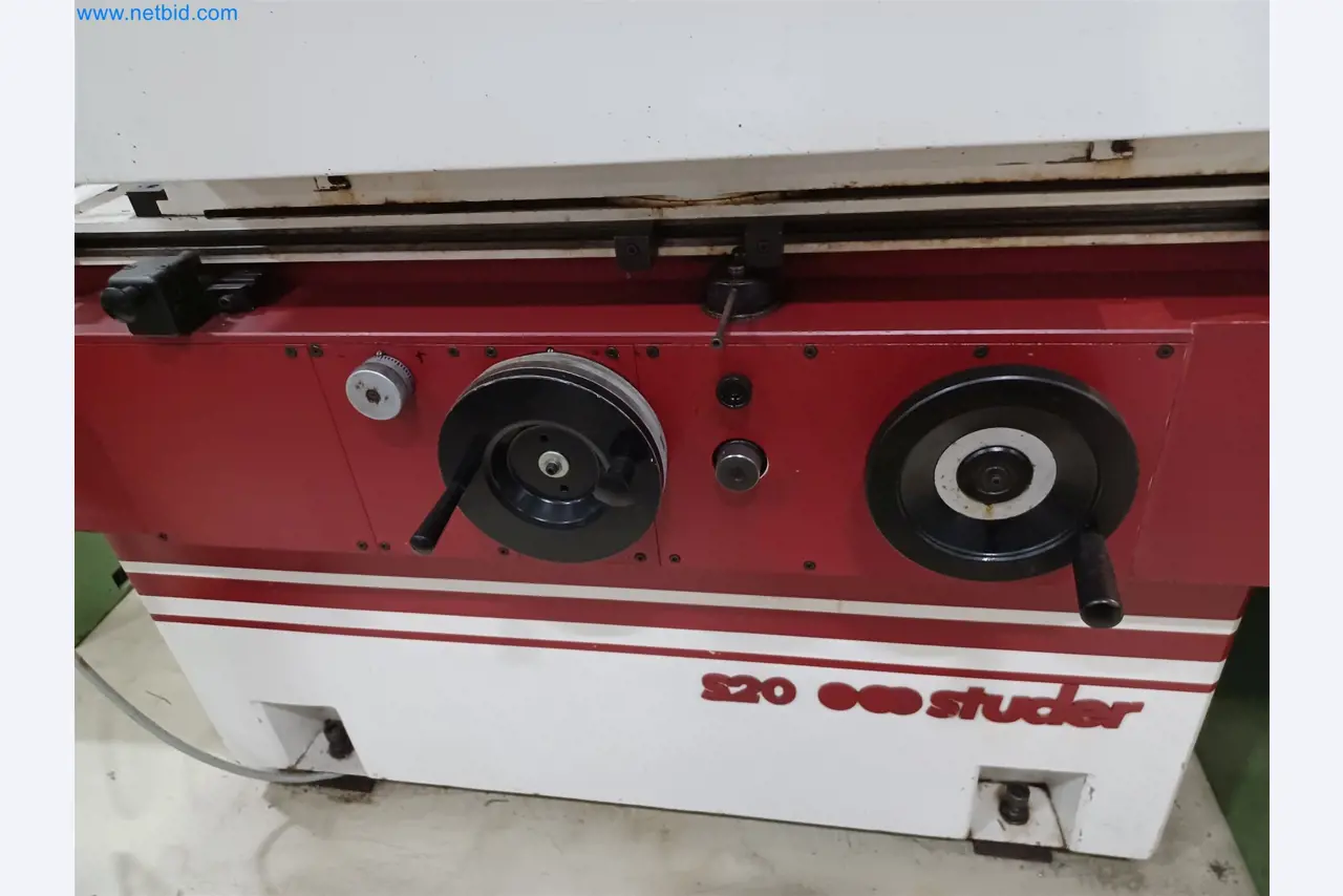 Máquinas para la producción de piezas estampadas para la industria del automóvil, entre otras-2