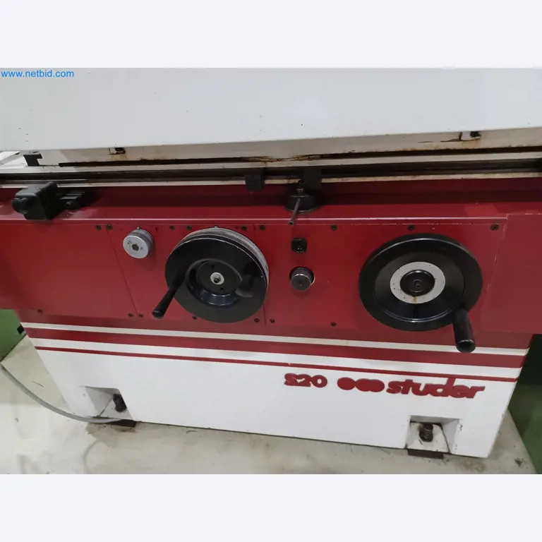 Máquinas para la producción de piezas estampadas para la industria del automóvil, entre otras-2