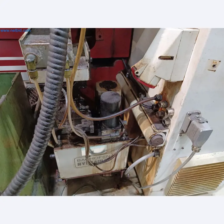 Máquinas para la producción de piezas estampadas para la industria del automóvil, entre otras-8