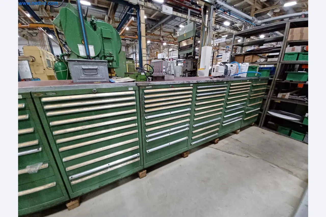 Maschinen zur Herstellung von Stanzteilen u.a. für die Automotiv-Branche-3