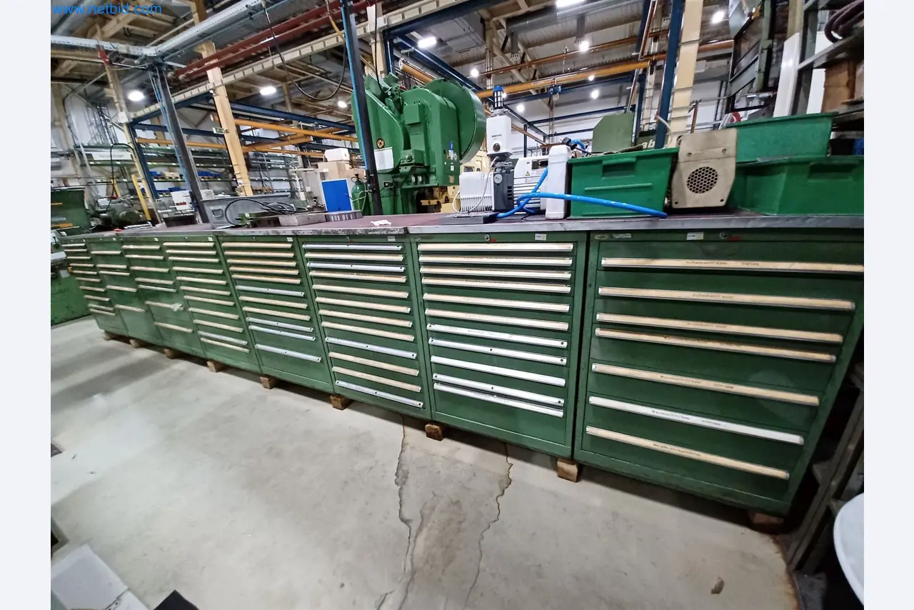 Maschinen zur Herstellung von Stanzteilen u.a. für die Automotiv-Branche-4