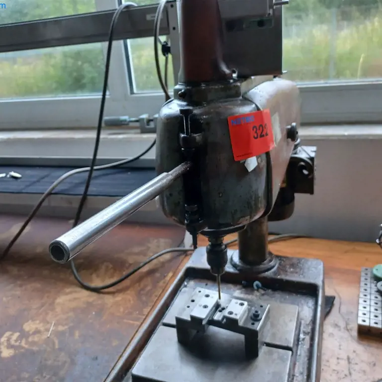Bench drill (4180)