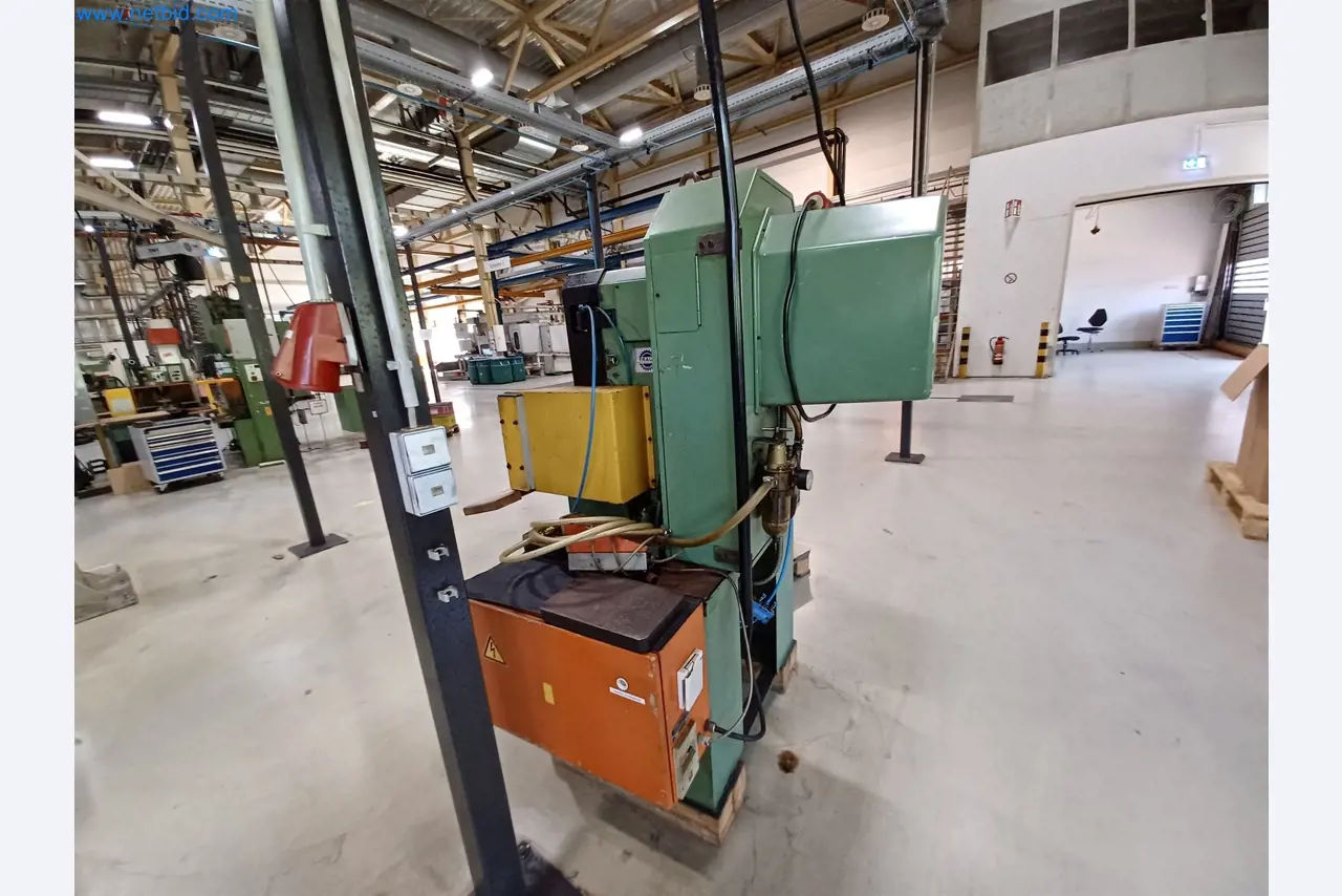 Machines for the production of stamped parts for the automotive industry, among others-4