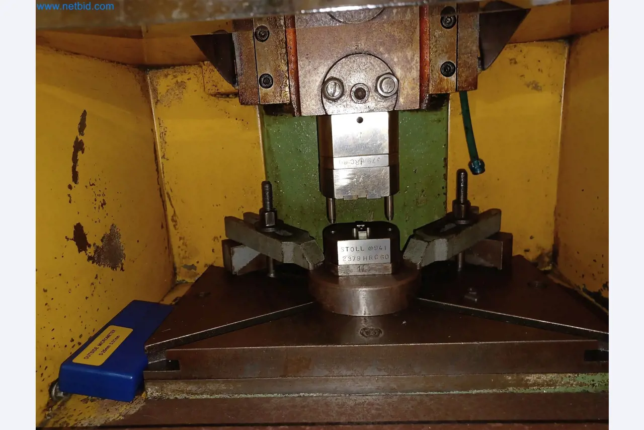 Machines for the production of stamped parts for the automotive industry, among others-6