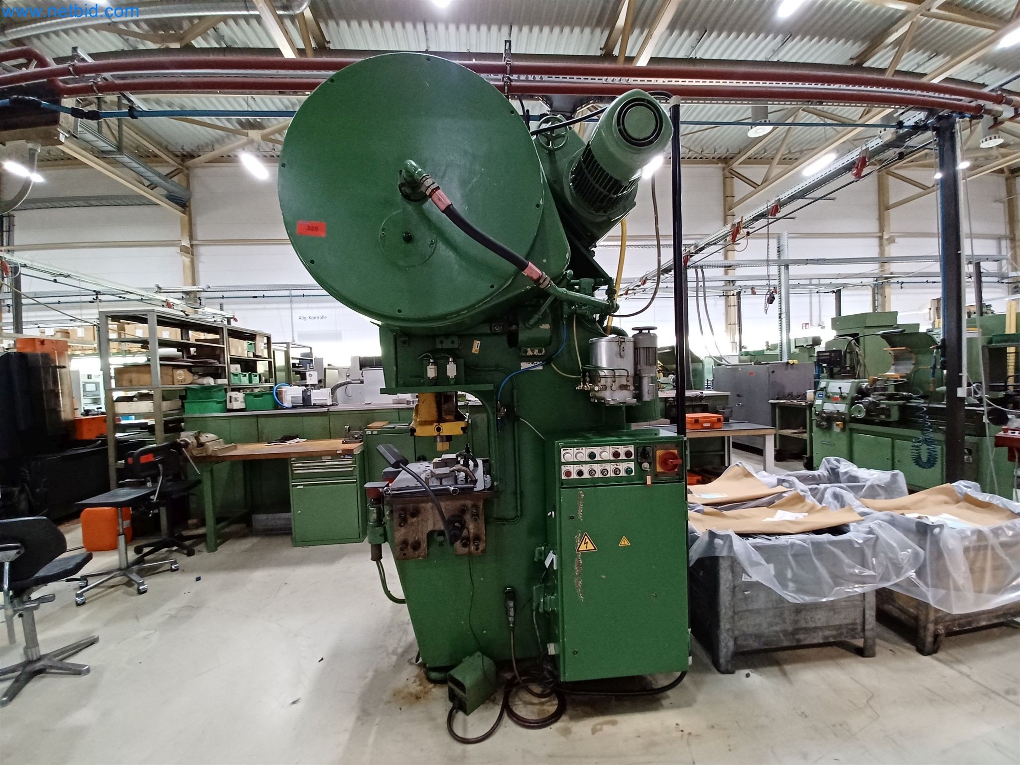 Maschinen zur Herstellung von Stanzteilen u.a. für die Automotiv-Branche-2