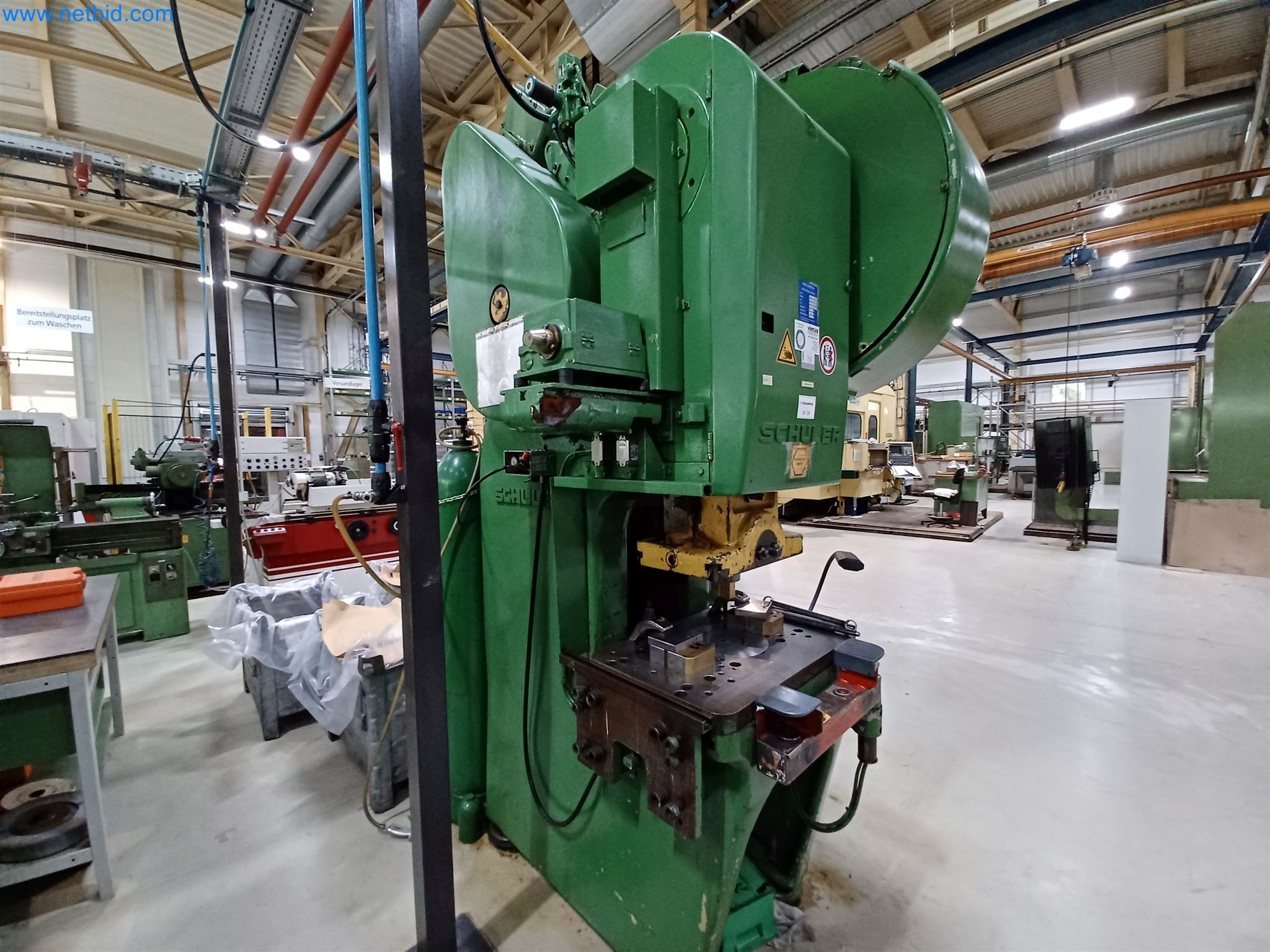 Maschinen zur Herstellung von Stanzteilen u.a. für die Automotiv-Branche-3