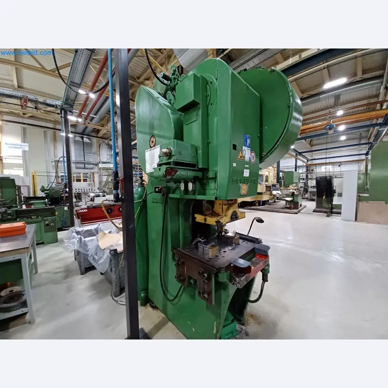 Máquinas para la producción de piezas estampadas para la industria del automóvil, entre otras-3