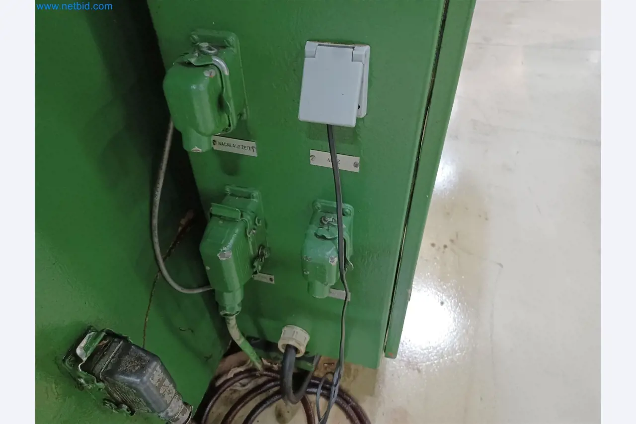 Máquinas para la producción de piezas estampadas para la industria del automóvil, entre otras-9