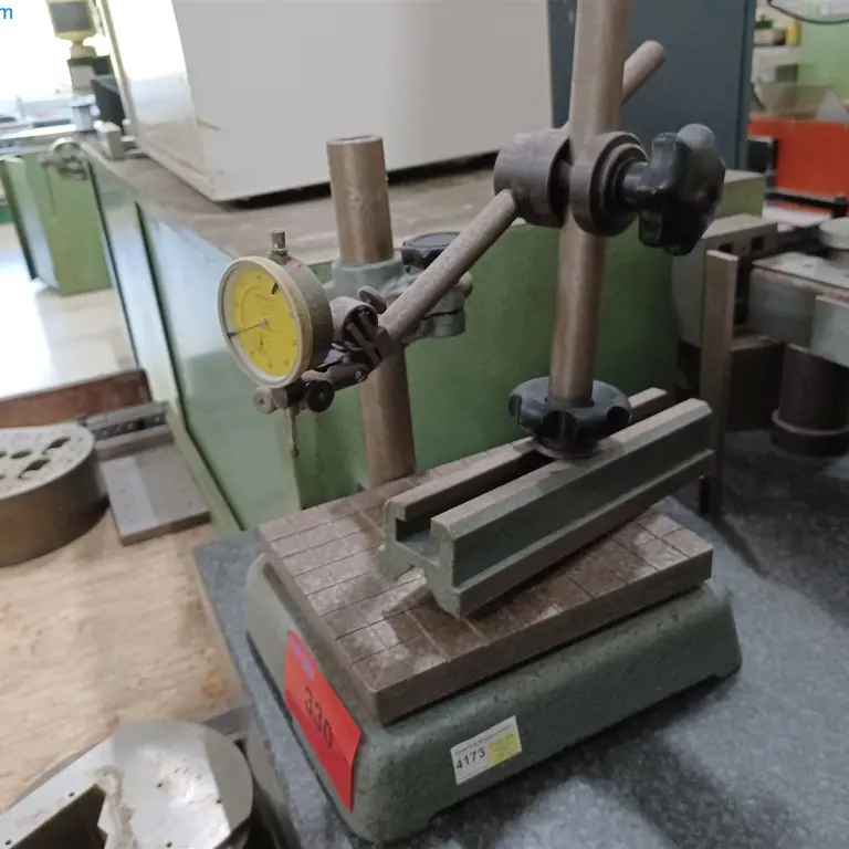 Small measuring table