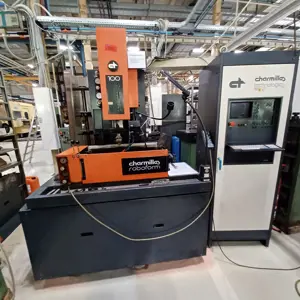 Stroj za elektroerozijsko globljenje Charmilles Roboform100