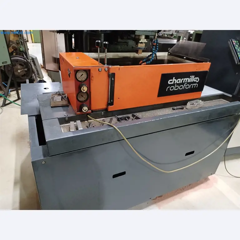 Machines for the production of stamped parts for the automotive industry, among others-2