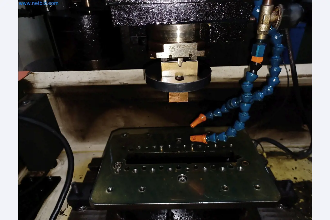 Machines for the production of stamped parts for the automotive industry, among others-8