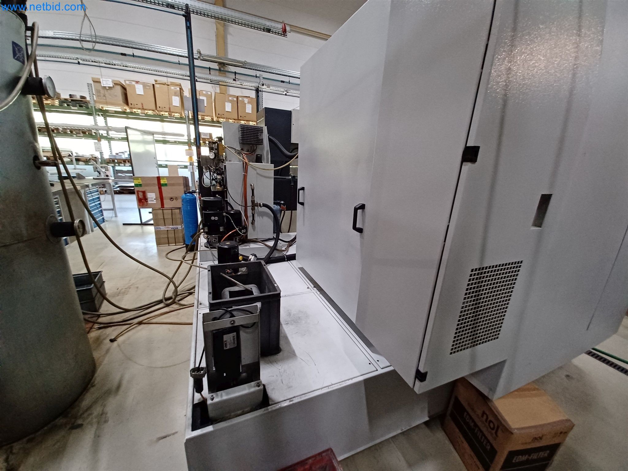 Machines for the production of stamped parts for the automotive industry, among others-11