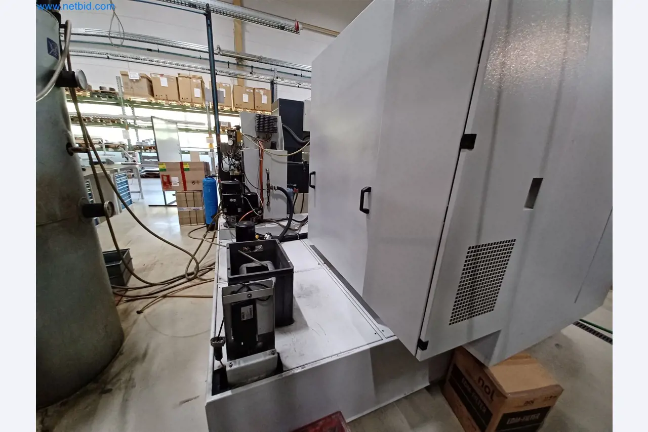 Machines for the production of stamped parts for the automotive industry, among others-11