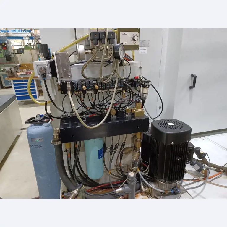 Machines for the production of stamped parts for the automotive industry, among others-13