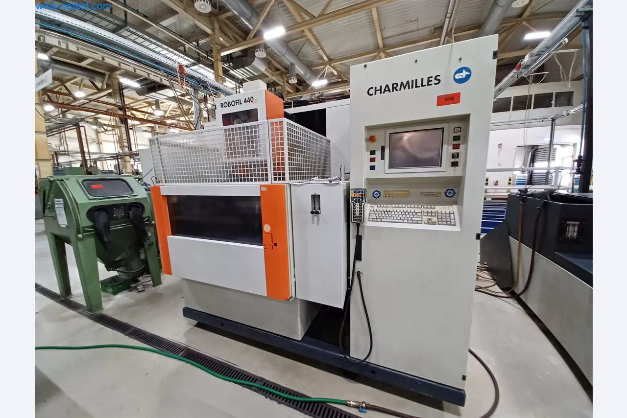 Machines for the production of stamped parts for the automotive industry, among others-1