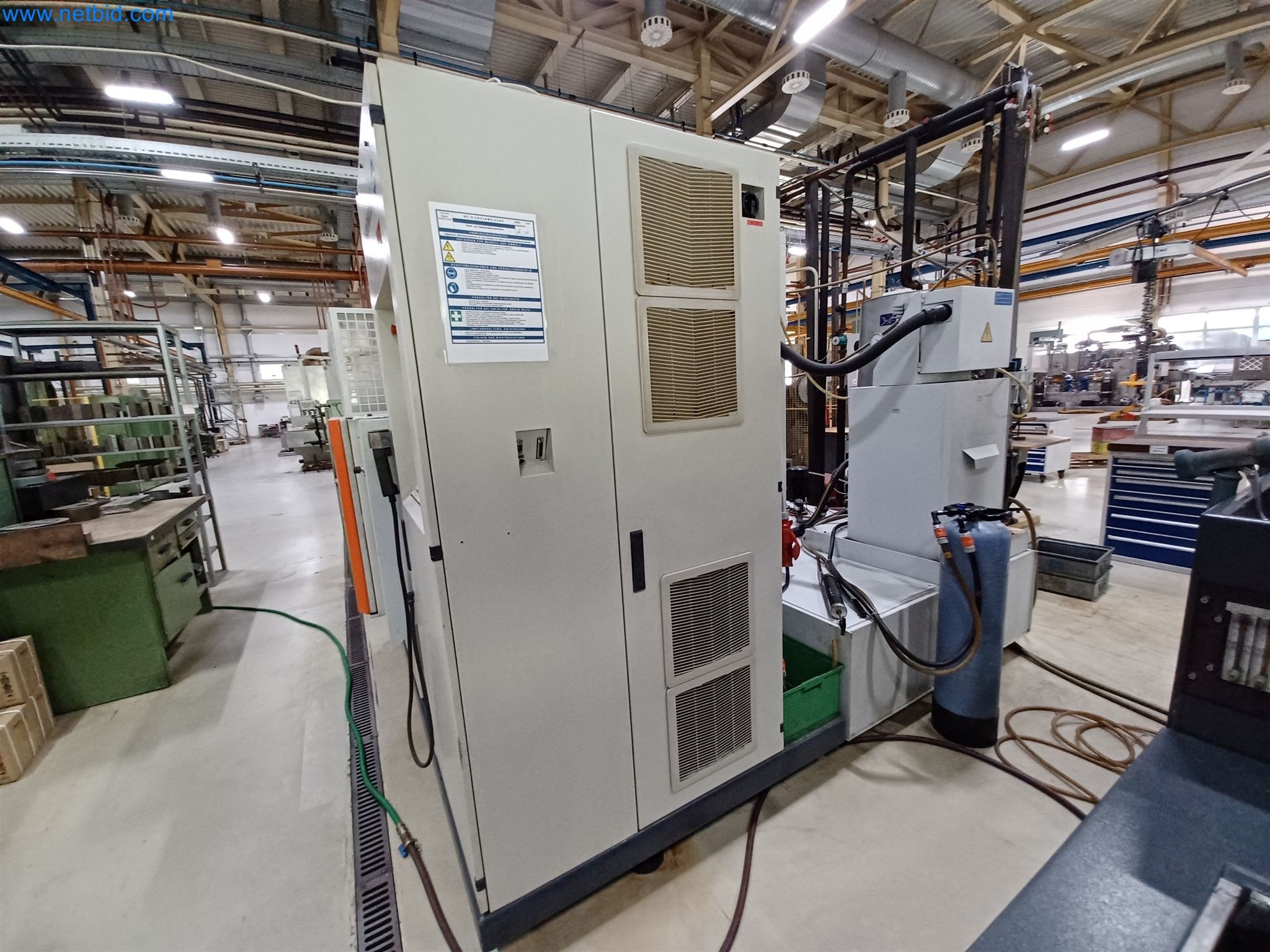 Machines for the production of stamped parts for the automotive industry, among others-4