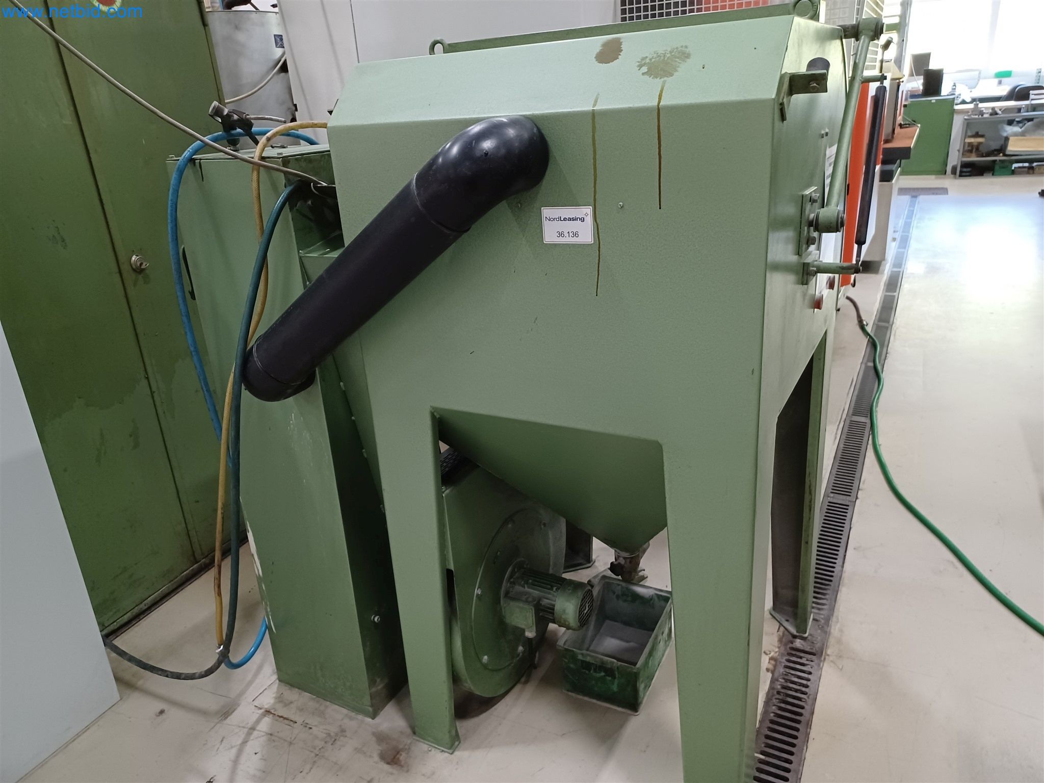 Machines for the production of stamped parts for the automotive industry, among others-2