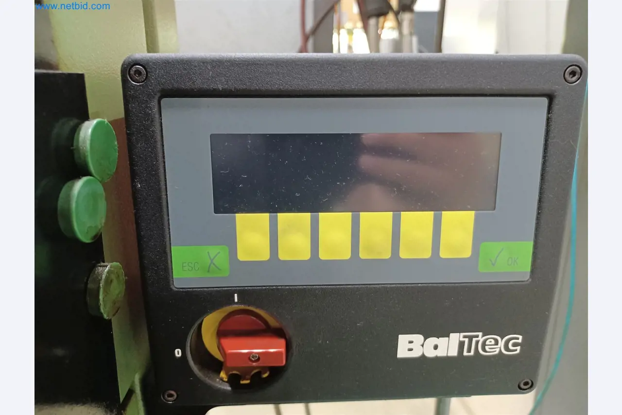 Maszyny do produkcji części tłoczonych dla przemysłu motoryzacyjnego, między innymi-5