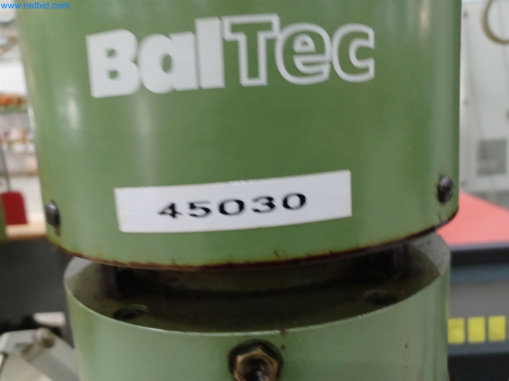 Maszyny do produkcji części tłoczonych dla przemysłu motoryzacyjnego, między innymi-6