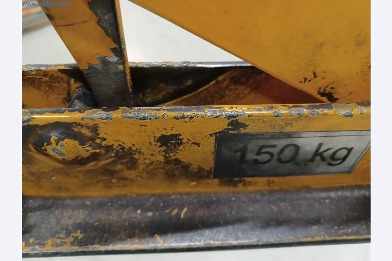 Machines for the production of stamped parts for the automotive industry, among others-3