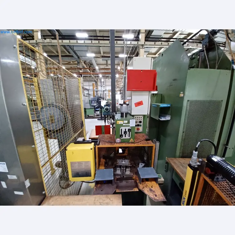 Machines for the production of stamped parts for the automotive industry, among others-1