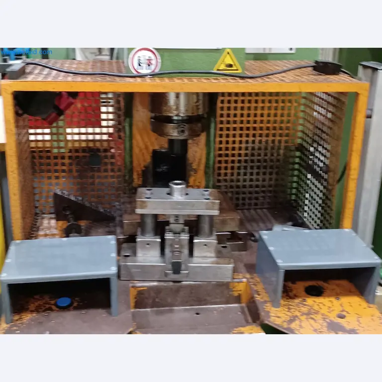 Machines for the production of stamped parts for the automotive industry, among others-2