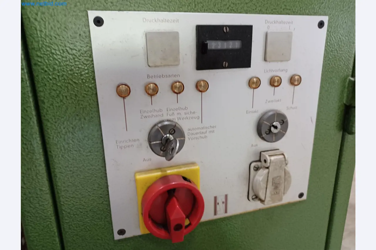 Machines for the production of stamped parts for the automotive industry, among others-2