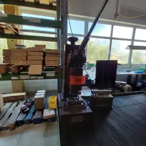 Toggle press (4065) Berg & Schmid