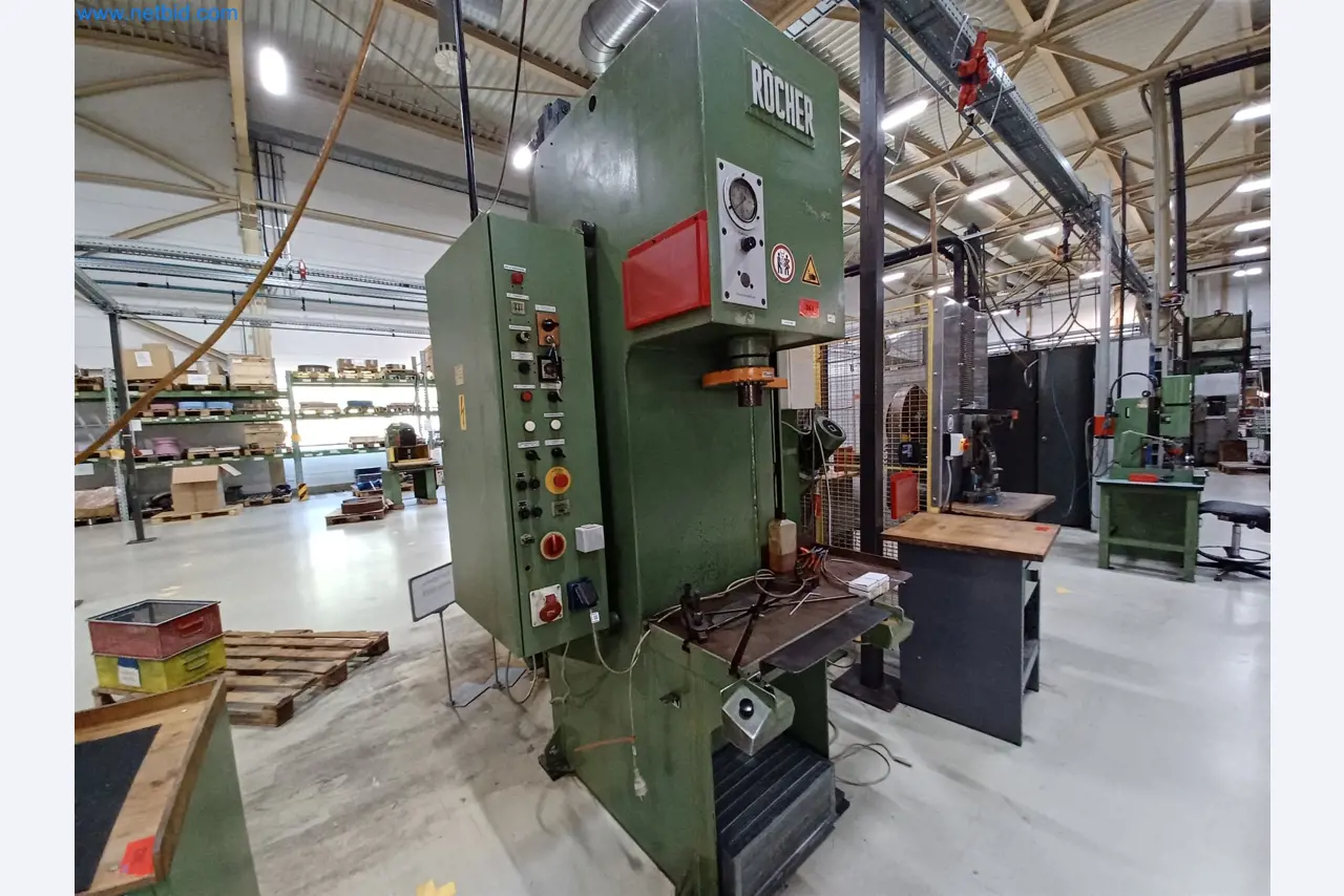 Machines for the production of stamped parts for the automotive industry, among others-1