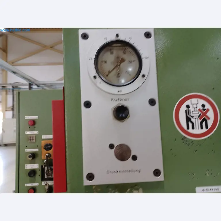 Machines for the production of stamped parts for the automotive industry, among others-4